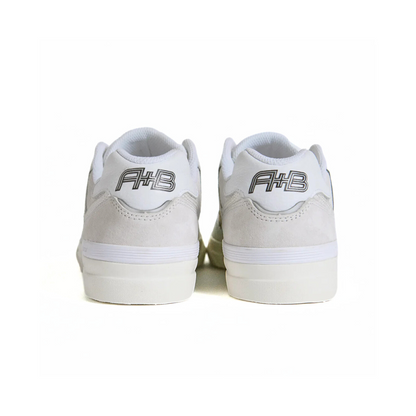 574 Vulc Arrow Beast (White White)